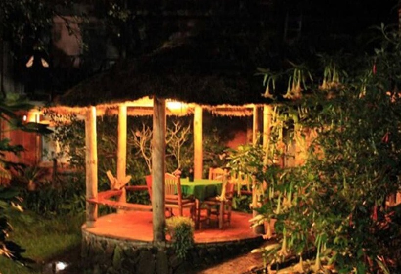 Hotel Cabana Los Ruisenores