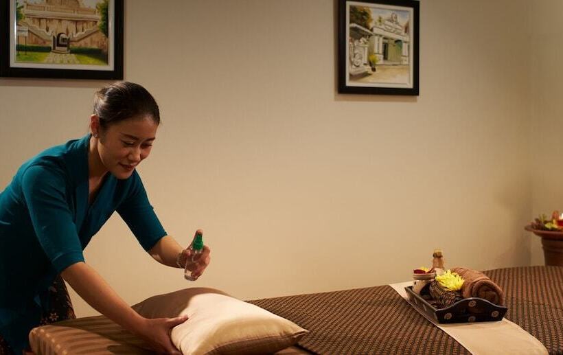 El Hotel Yogyakarta Malioboro