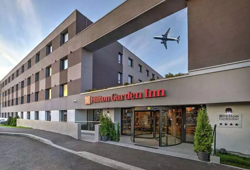 هتل Hilton Garden Inn Bucharest Airport