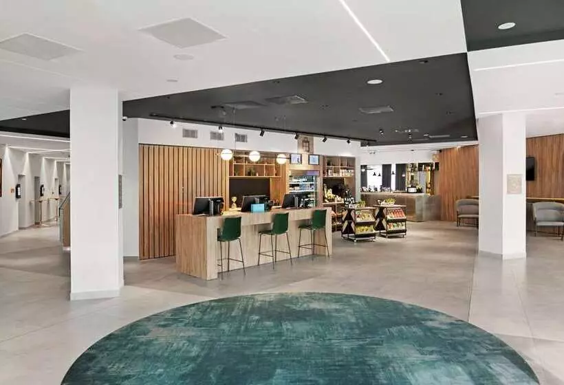 هتل Hilton Garden Inn Bucharest Airport