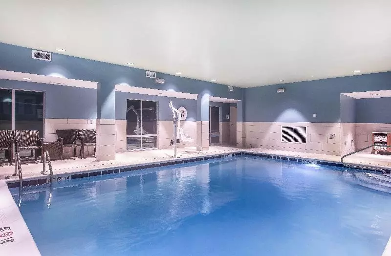 Hotelli Holiday Inn Express & Suites   La Grange, An Ihg