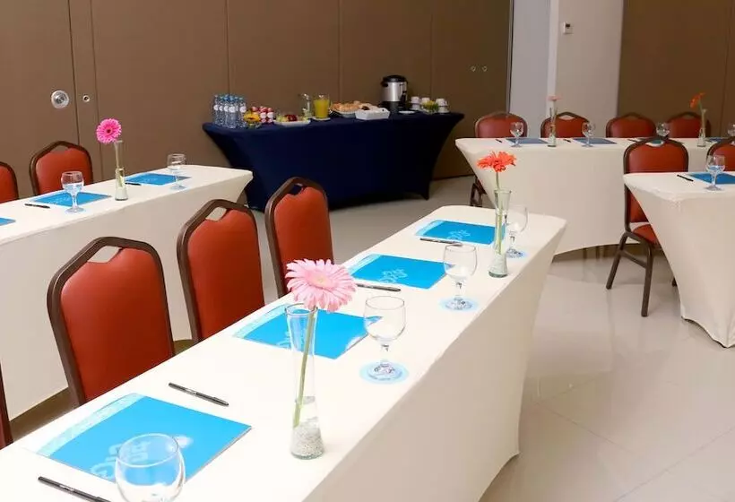 ホテル Misión Express San Juan Del Río