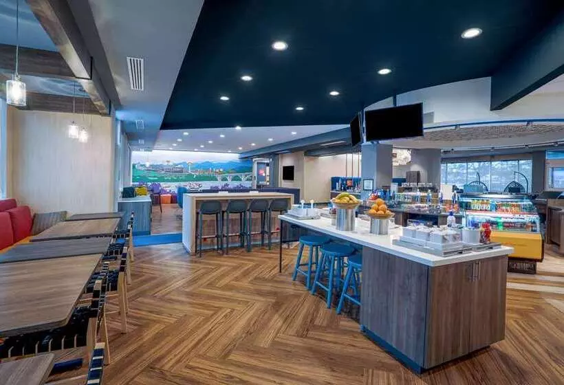 Hotelli Tru By Hilton Knoxville North I 75