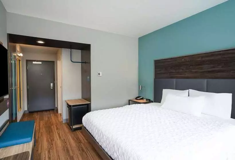 Hotelli Tru By Hilton Knoxville North I 75