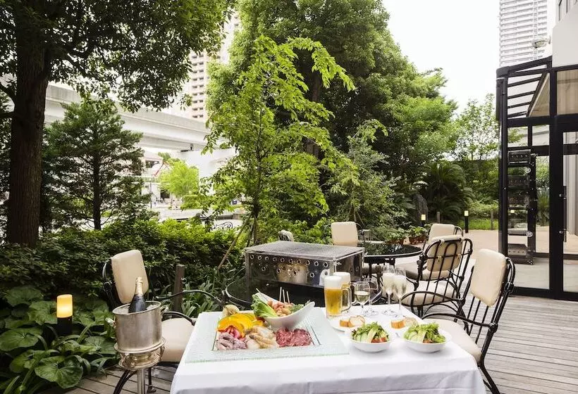 Kobe Bay Sheraton Hotel & Towers