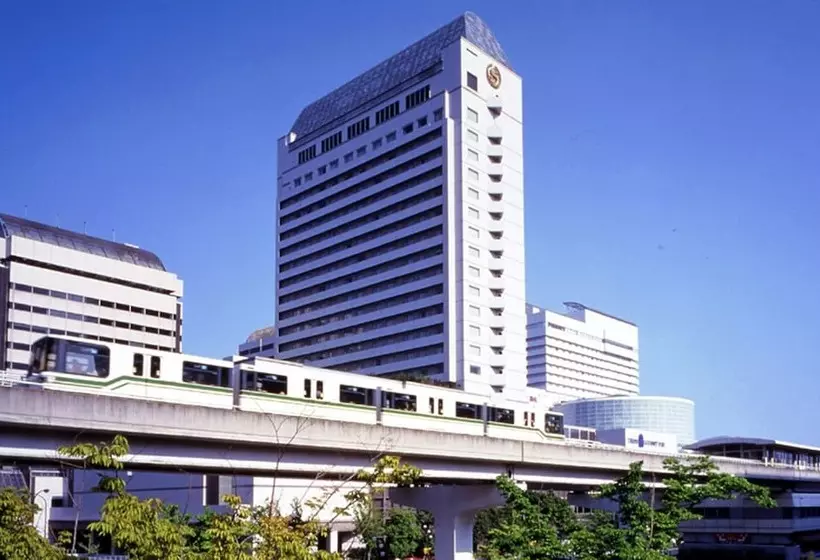 Kobe Bay Sheraton Hotel & Towers