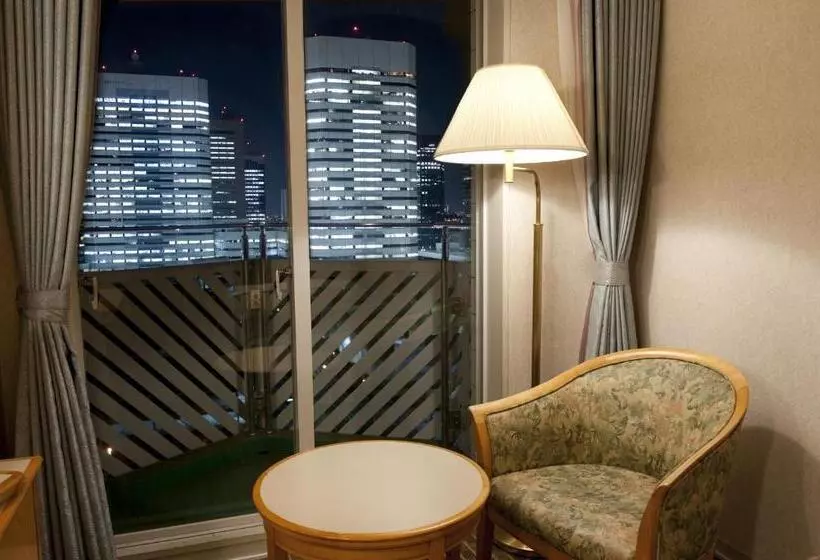 Отель Springs Makuhari