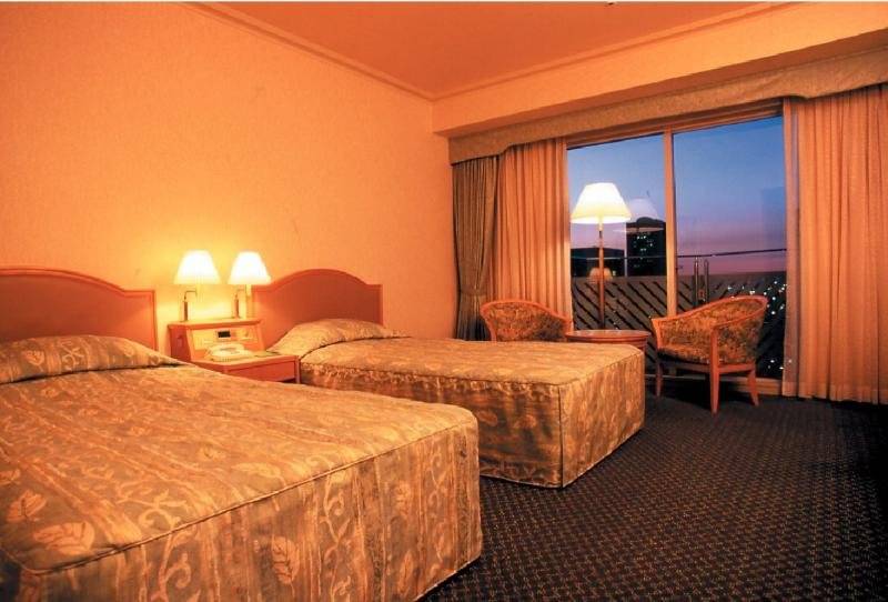 בית מלון כפרי Springs Makuhari