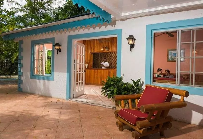 Legends Beach Resort