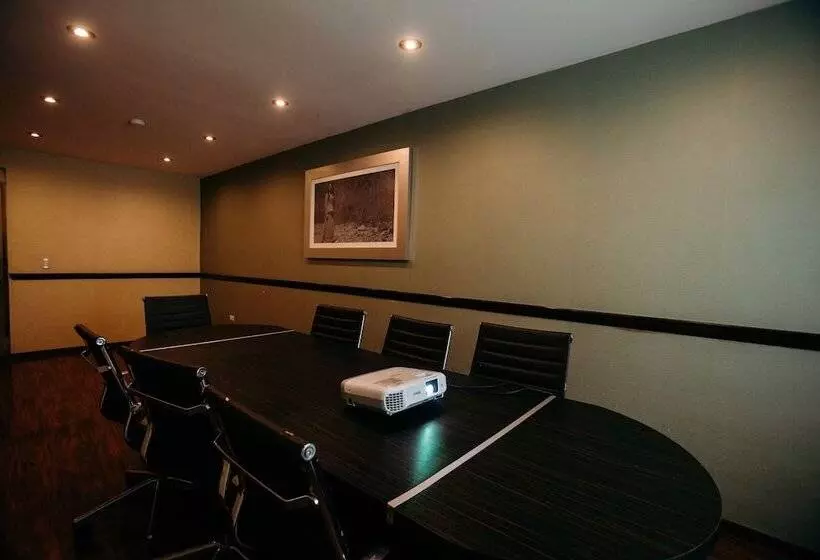 酒店 Araiza Hermosillo