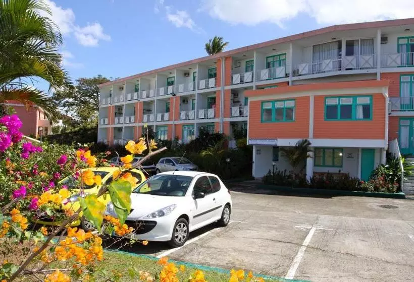 هتل Karibea Camelia Residence