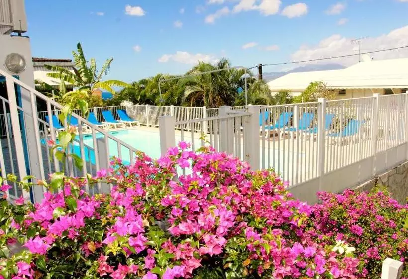 هتل Karibea Camelia Residence