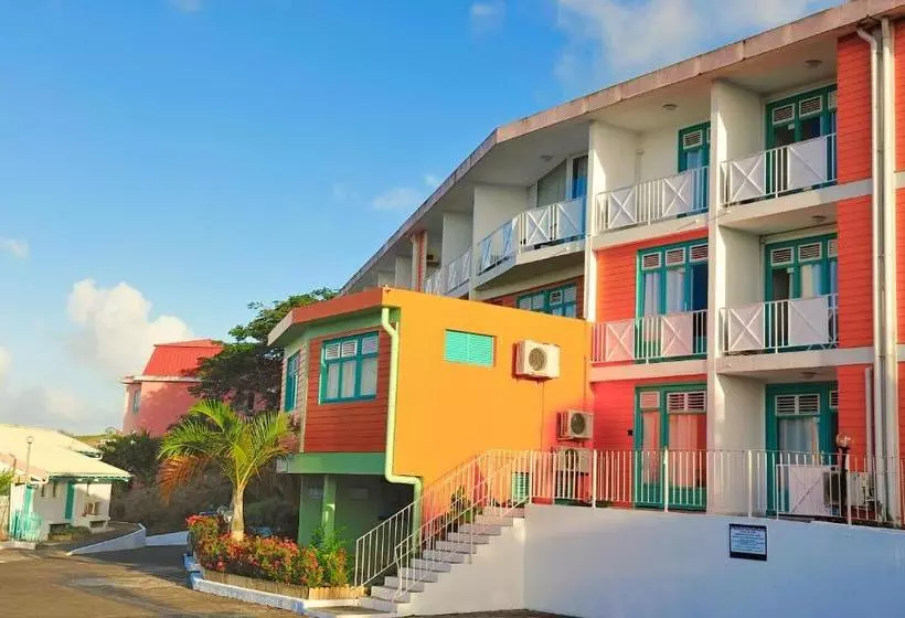 هتل Karibea Camelia Residence