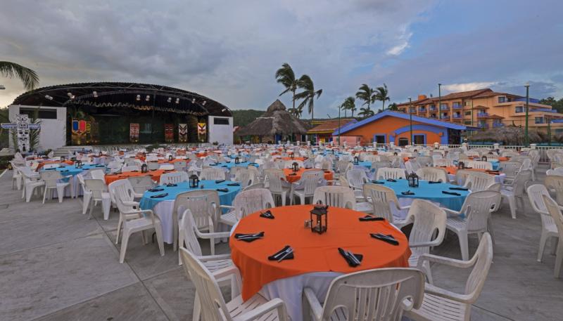 فندق Los Angeles Locos All Inclusive