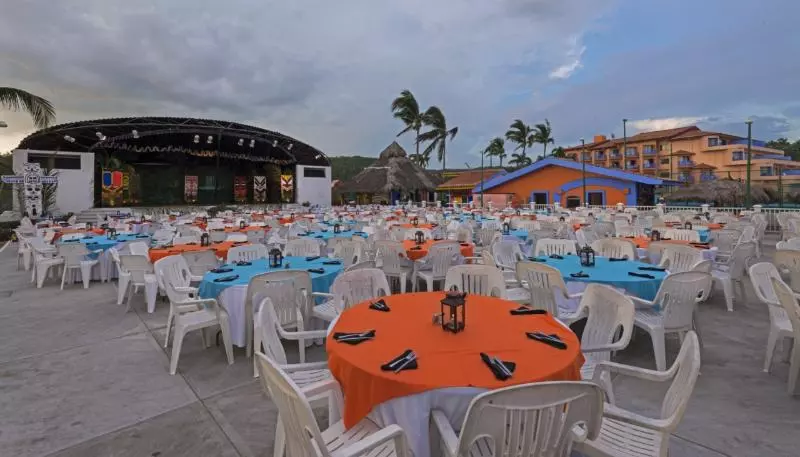 בית מלון כפרי Los Angeles Locos All Inclusive