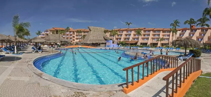 בית מלון כפרי Los Angeles Locos All Inclusive