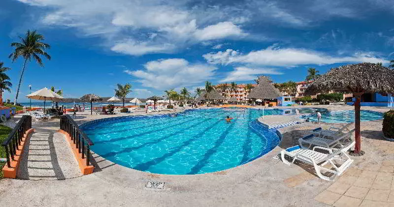 בית מלון כפרי Los Angeles Locos All Inclusive