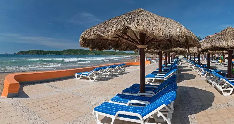 בית מלון כפרי Los Angeles Locos All Inclusive