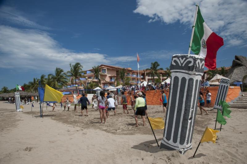 فندق Los Angeles Locos All Inclusive