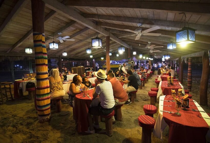 فندق Los Angeles Locos All Inclusive