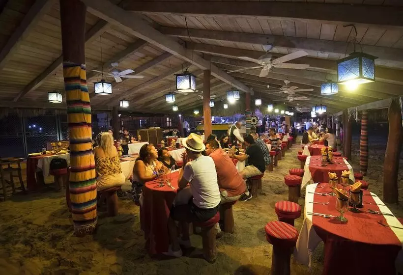 בית מלון כפרי Los Angeles Locos All Inclusive