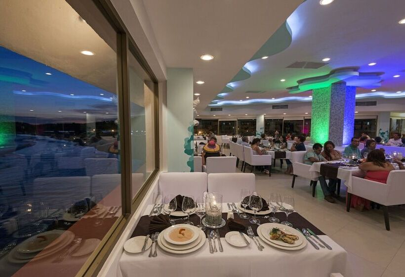 فندق Los Angeles Locos All Inclusive