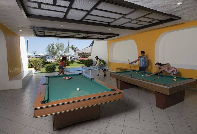 فندق Los Angeles Locos All Inclusive