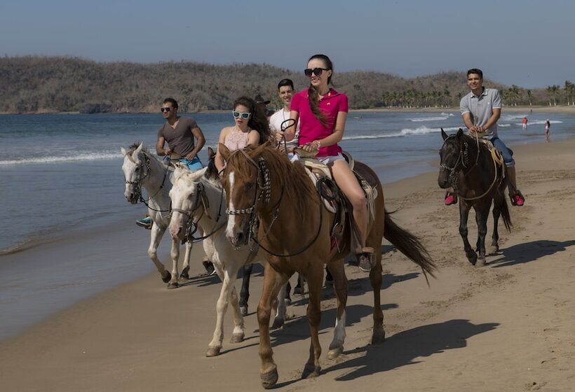 فندق Los Angeles Locos All Inclusive