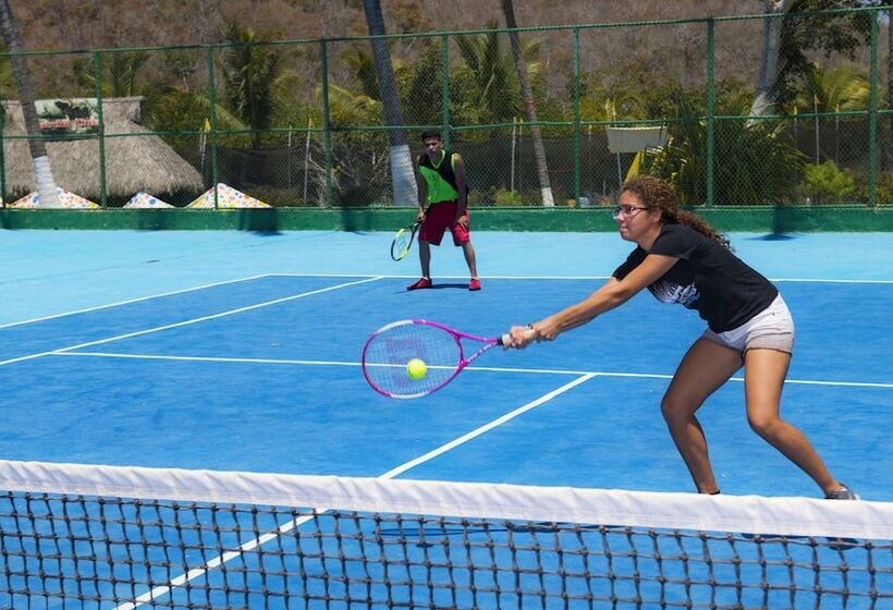 فندق Los Angeles Locos All Inclusive