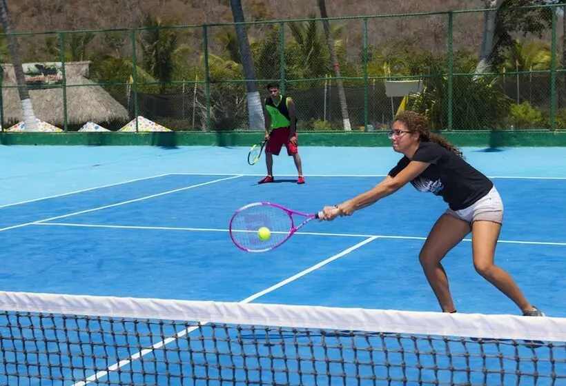 בית מלון כפרי Los Angeles Locos All Inclusive