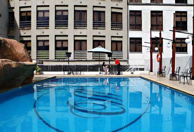 Merdeka Palace Hotels & Suites