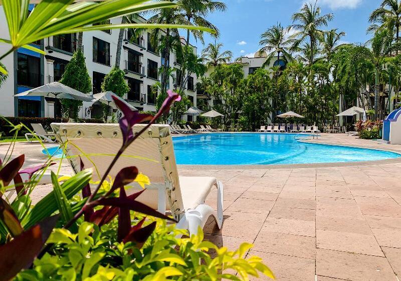 فندق Puerto De Luna Pet Friendly And Family Suites