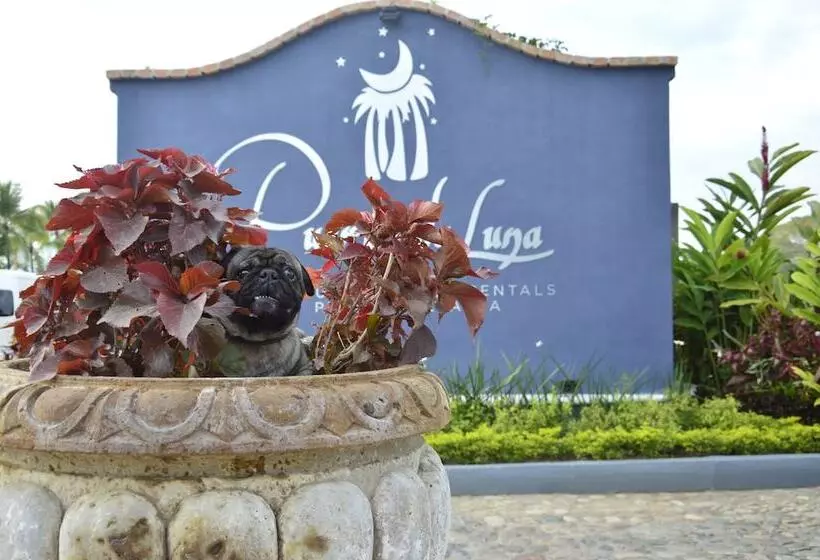 Отель Puerto De Luna Pet Friendly And Family Suites