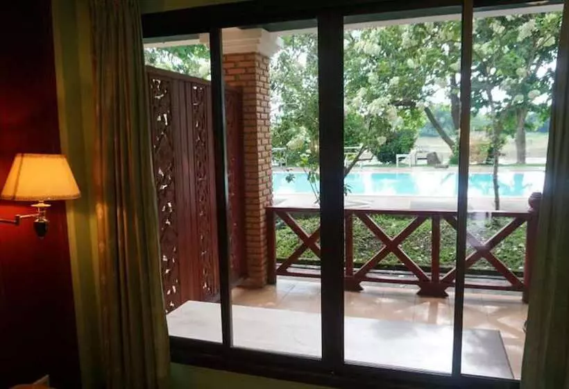 Hotelli Vansana Namngum