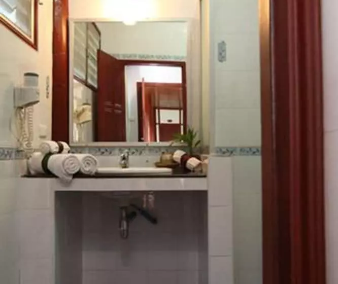 Hotelli Vansana Namngum