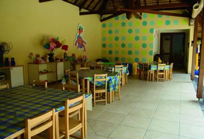 استراحتگاه Constance Belle Mare Plage