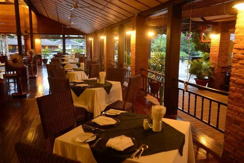 ホテル Bagan Thiripyitsaya Sanctuary Resort