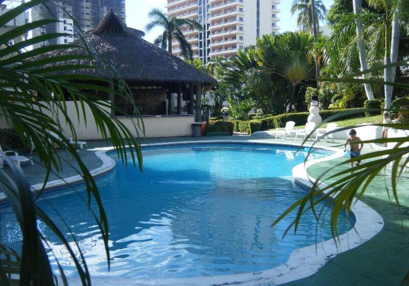 فندق El Tropicano