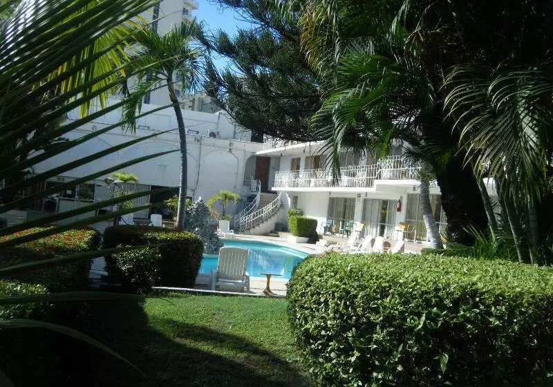 ホテル El Tropicano