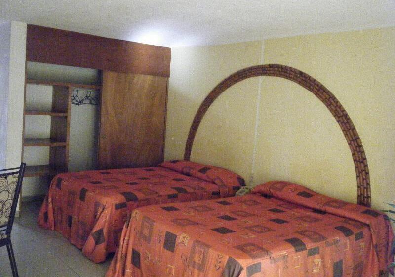 فندق El Tropicano