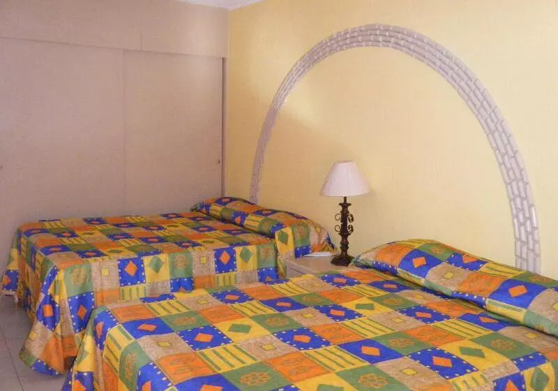 ホテル El Tropicano