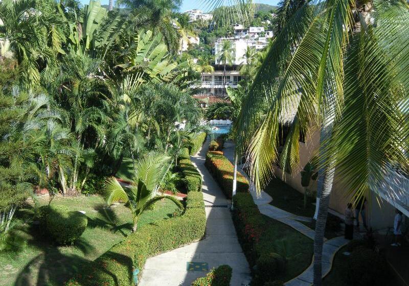 فندق El Tropicano