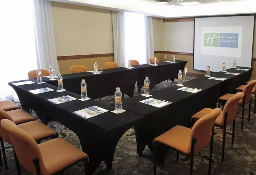 酒店 Holiday Inn Express Monterrey Galerias San Jeronimo, An Ihg