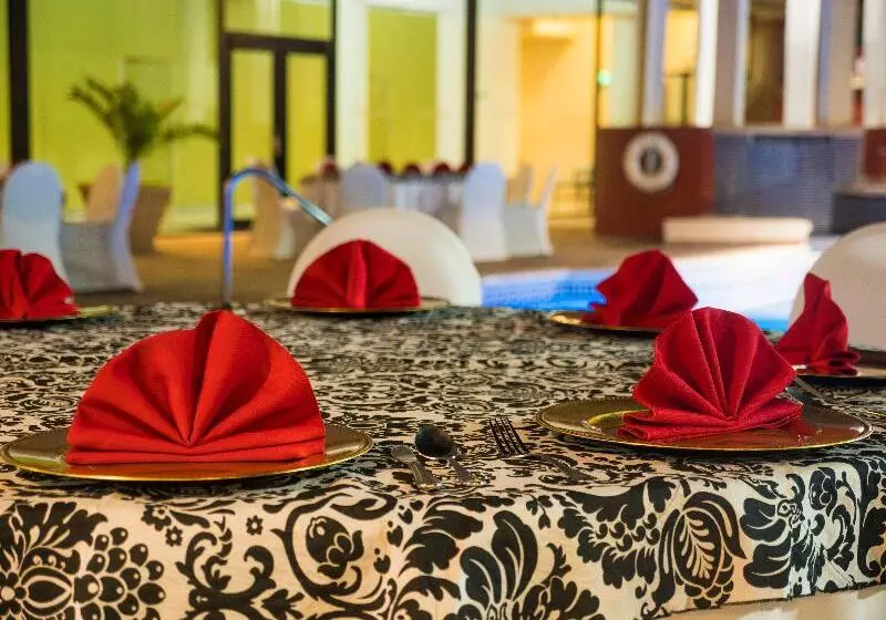 酒店 Holiday Inn Tijuana Zona Rio, An Ihg