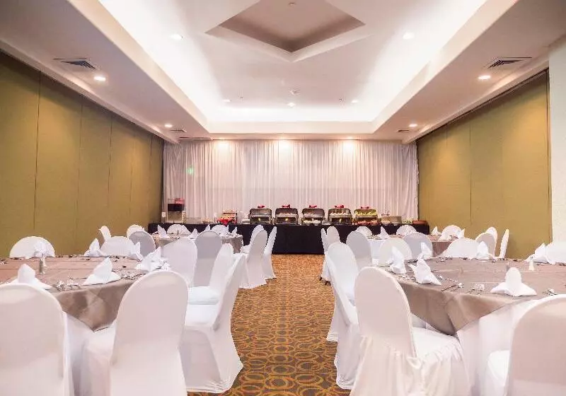 酒店 Holiday Inn Tijuana Zona Rio, An Ihg