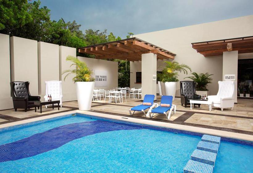 Hotel Oasis Tulum Lite