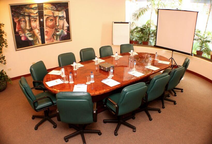 בית מלון כפרי San Marcos Grand