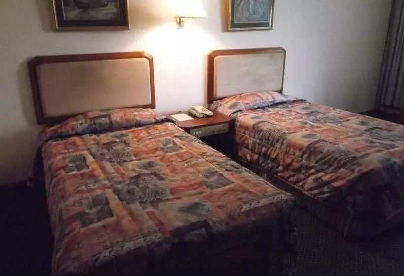 هتل Seasons Of Yangon International Airport