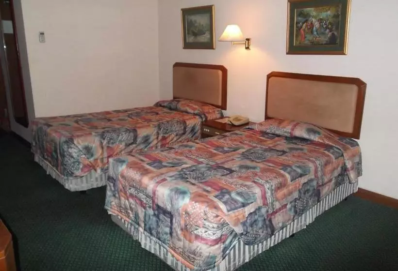 هتل Seasons Of Yangon International Airport