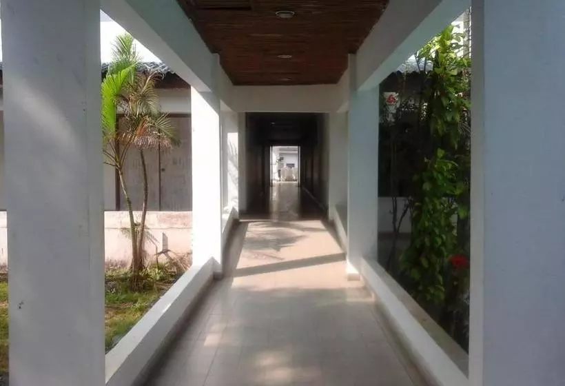 هتل Seasons Of Yangon International Airport